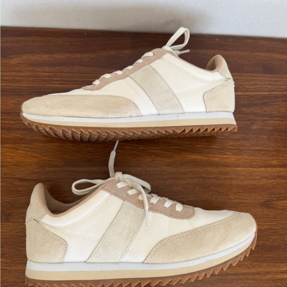 J.Crew Sneakers Size 7 Beige Suede Trim Retro Neutral Lace Up - Picture 4 of 9